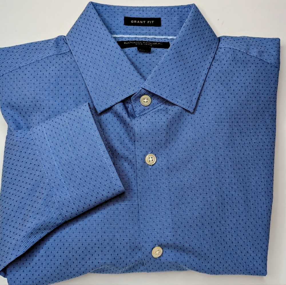Banana Republic Grant Fit Non-Iron Dress Shirt – Blue Microdot (Size S)